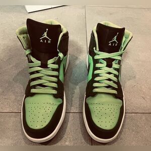 Nike Air Jordan 1 - sz 10 - Lime Green Hulk - Mids High GorpCore